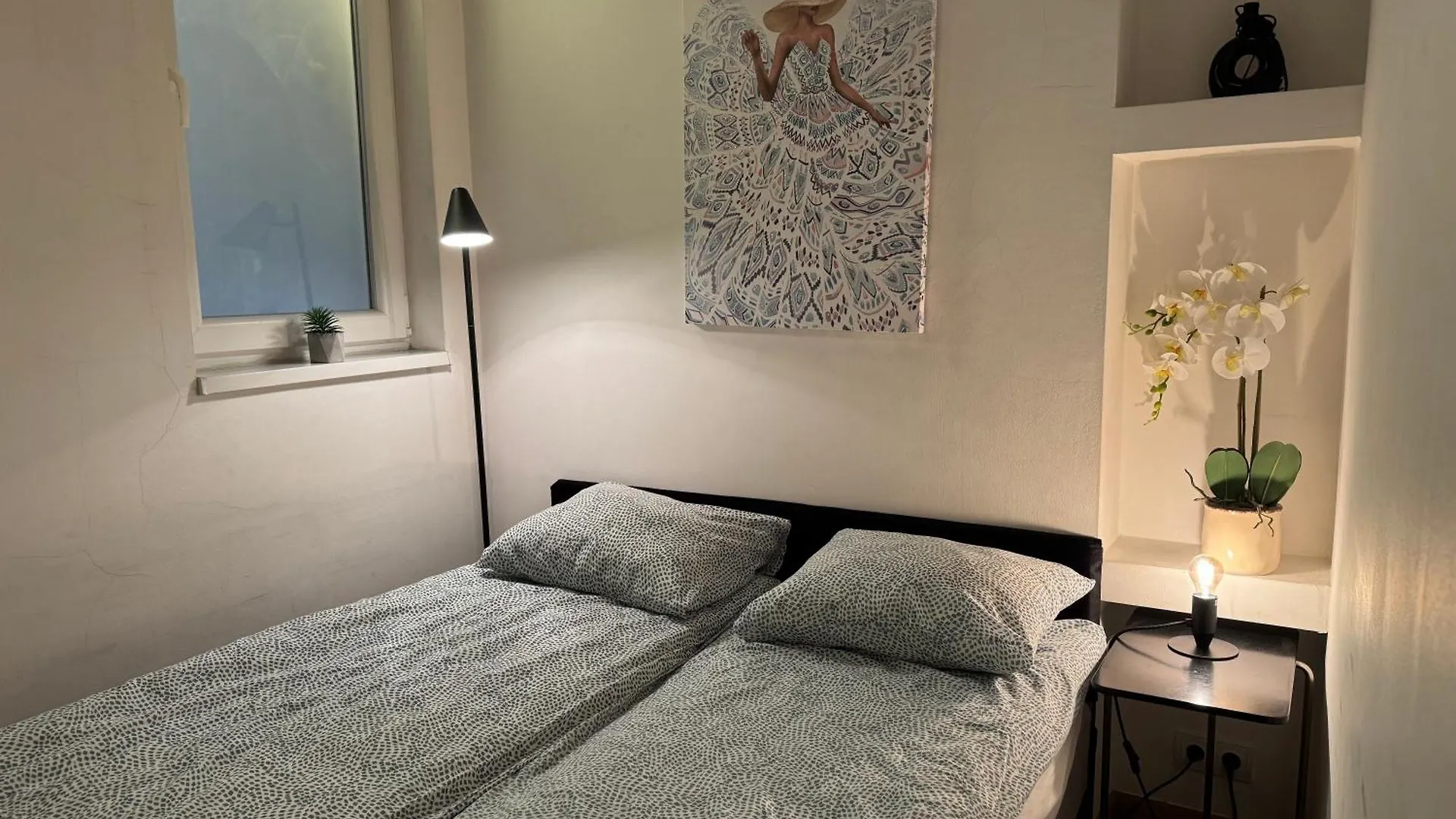 Stylish Apartment By The Vigszinhaz Theater Budapest Hungary